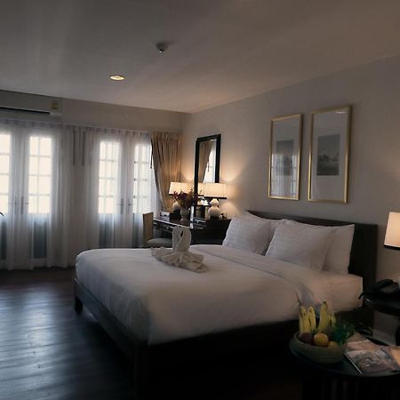 Buri Siri Boutique Hotel Чиангмай Екстериор снимка