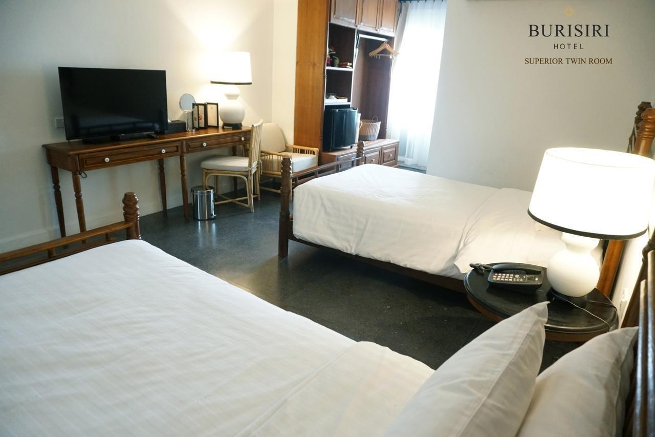 Buri Siri Boutique Hotel Чиангмай Екстериор снимка