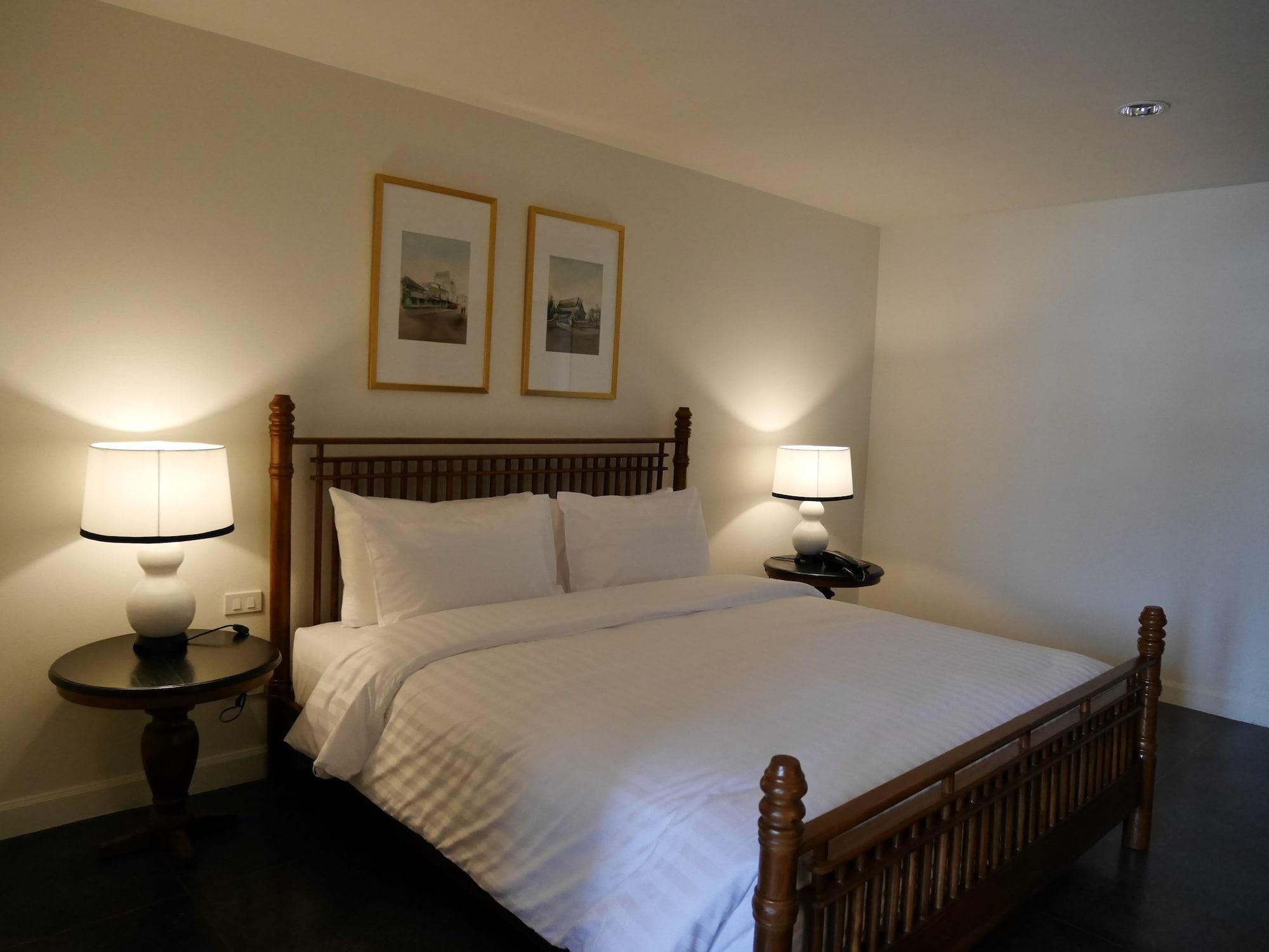Buri Siri Boutique Hotel Чиангмай Екстериор снимка