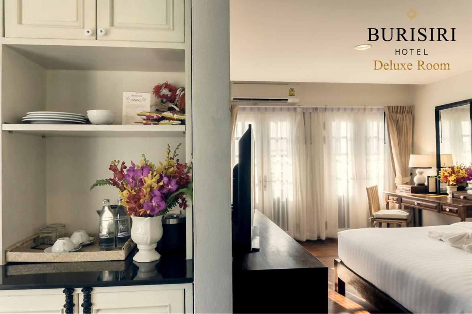 Buri Siri Boutique Hotel Чиангмай Екстериор снимка