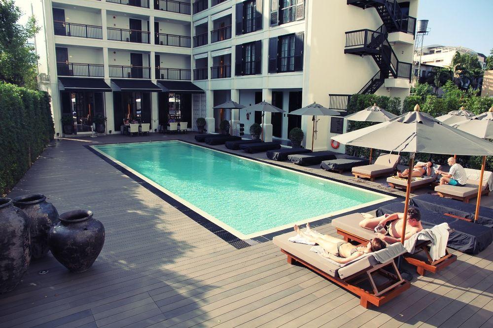 Buri Siri Boutique Hotel Чиангмай Екстериор снимка