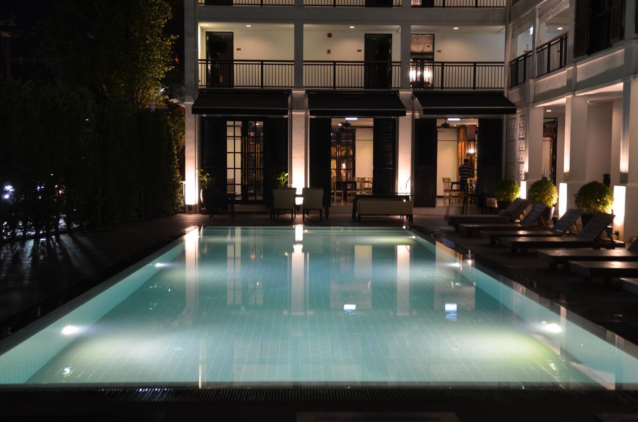 Buri Siri Boutique Hotel Чиангмай Екстериор снимка